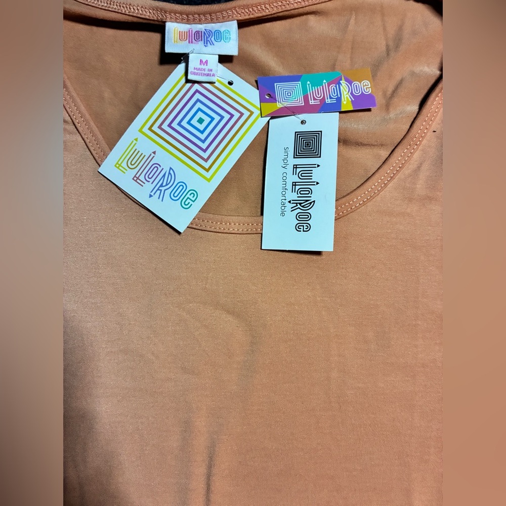 LuLaRoe Peach Short Sleeve Tee - Picture 3 of 3